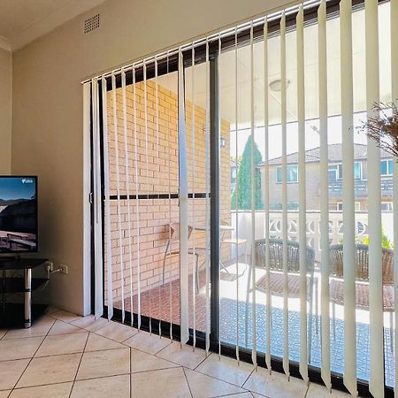 Carlton 3 Beds Unit - Free Parking Apartment Sydney Exterior photo