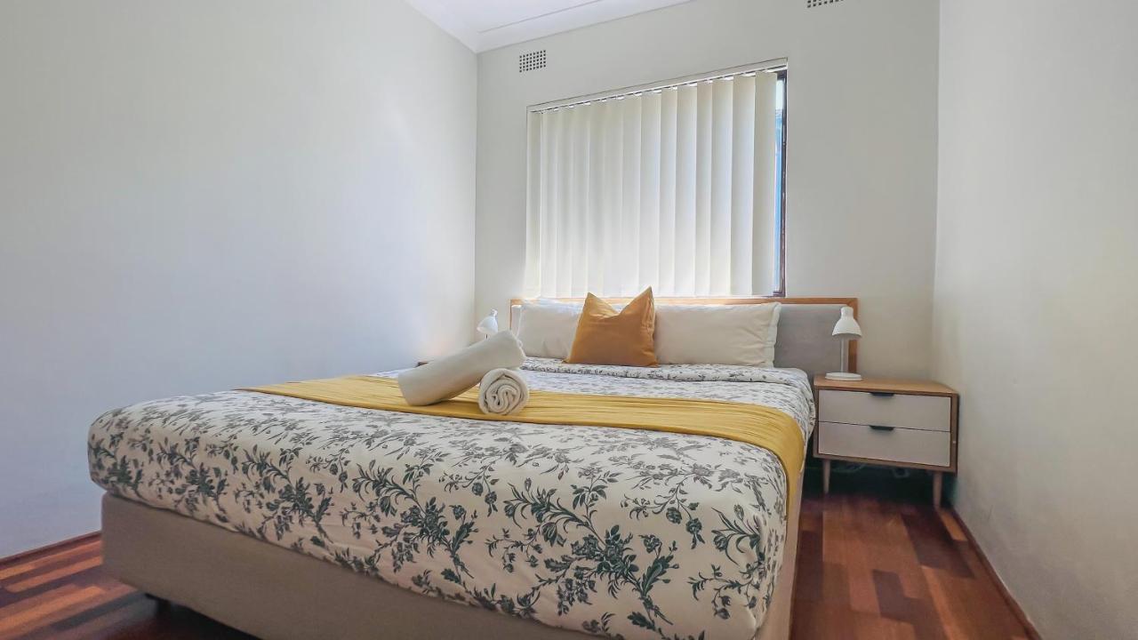 Carlton 3 Beds Unit - Free Parking Apartment Sydney Exterior photo